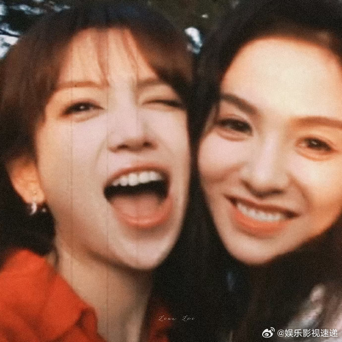 代露娃唐诗逸共创视频一边是身怀画技的孤女，一边是深陷危局的银行精英，二人相遇后的