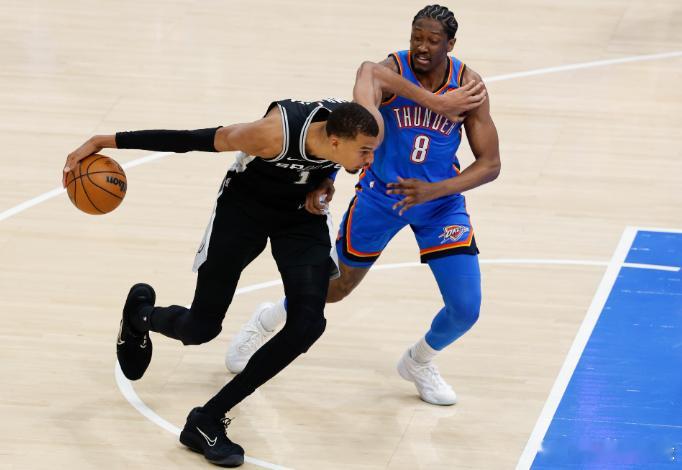 5月21日讯 NBA季后赛西部决赛G2，雷霆122-113击败马刺，大比分1-1