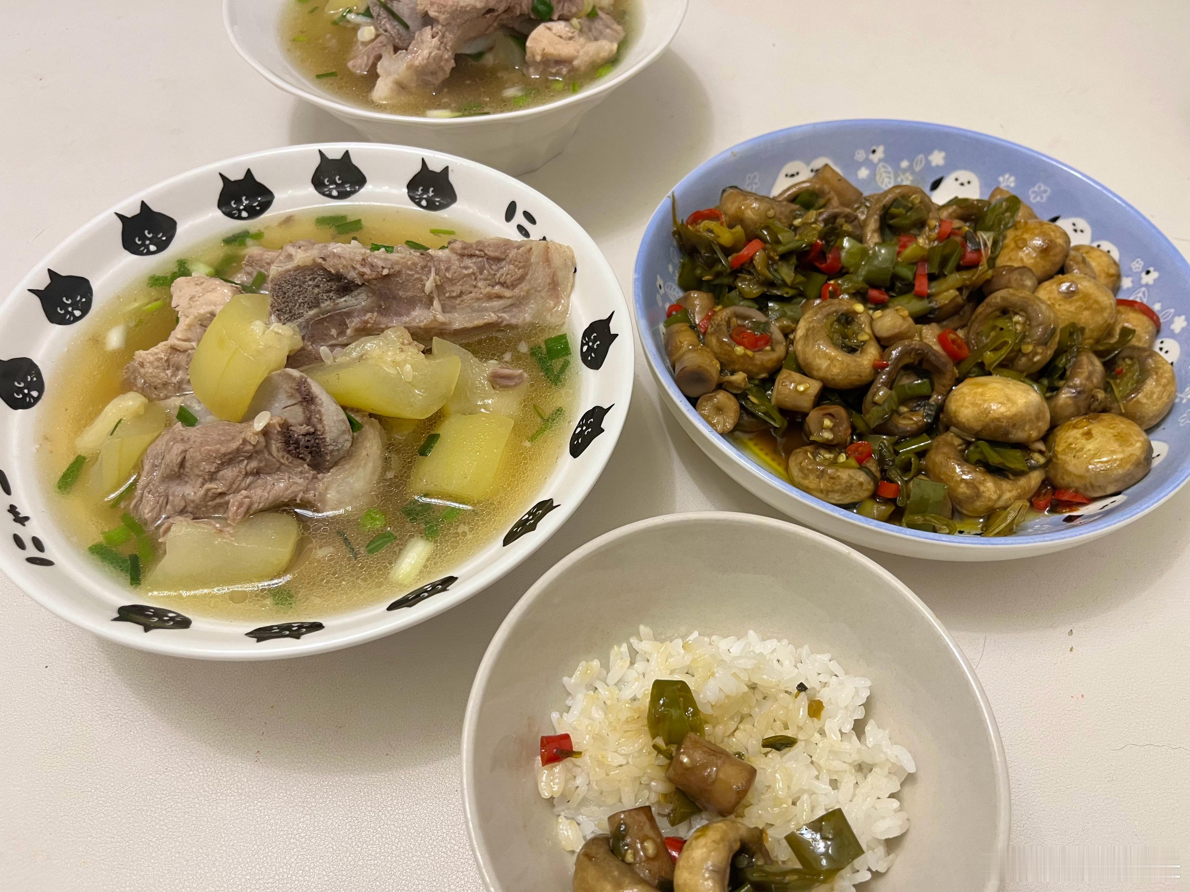 今天和王瀚裕一起做的晚饭🥣非常健康美味 