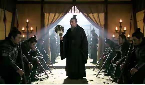 曹操为什么给了贾诩善终？

因为他真的是太有用了。

贾诩在正史上干的事多了，只