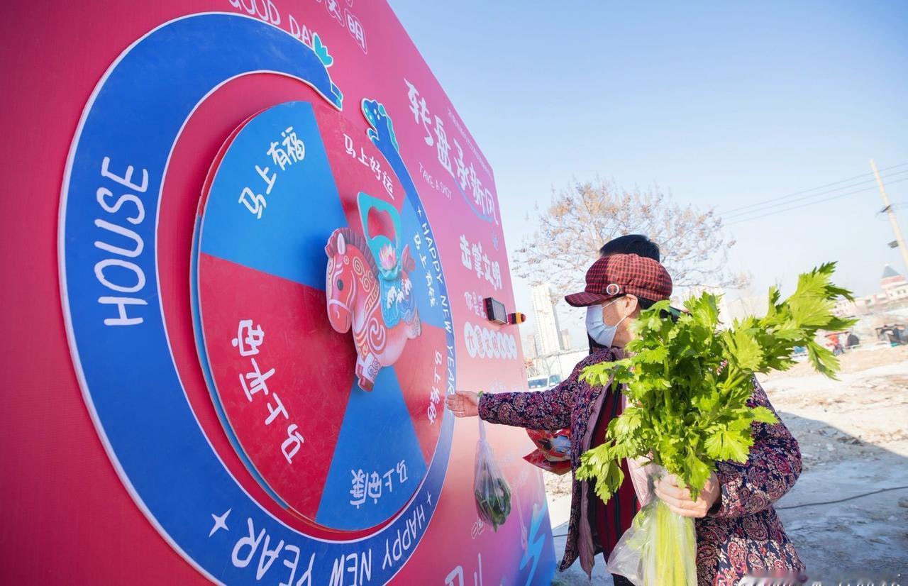 文明实践来加“ma” 智慧化让管理更高效，文明化让城市更有温度，济南春节有序又暖