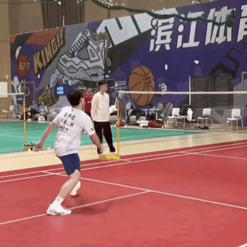 旋风小猪梁伟铿