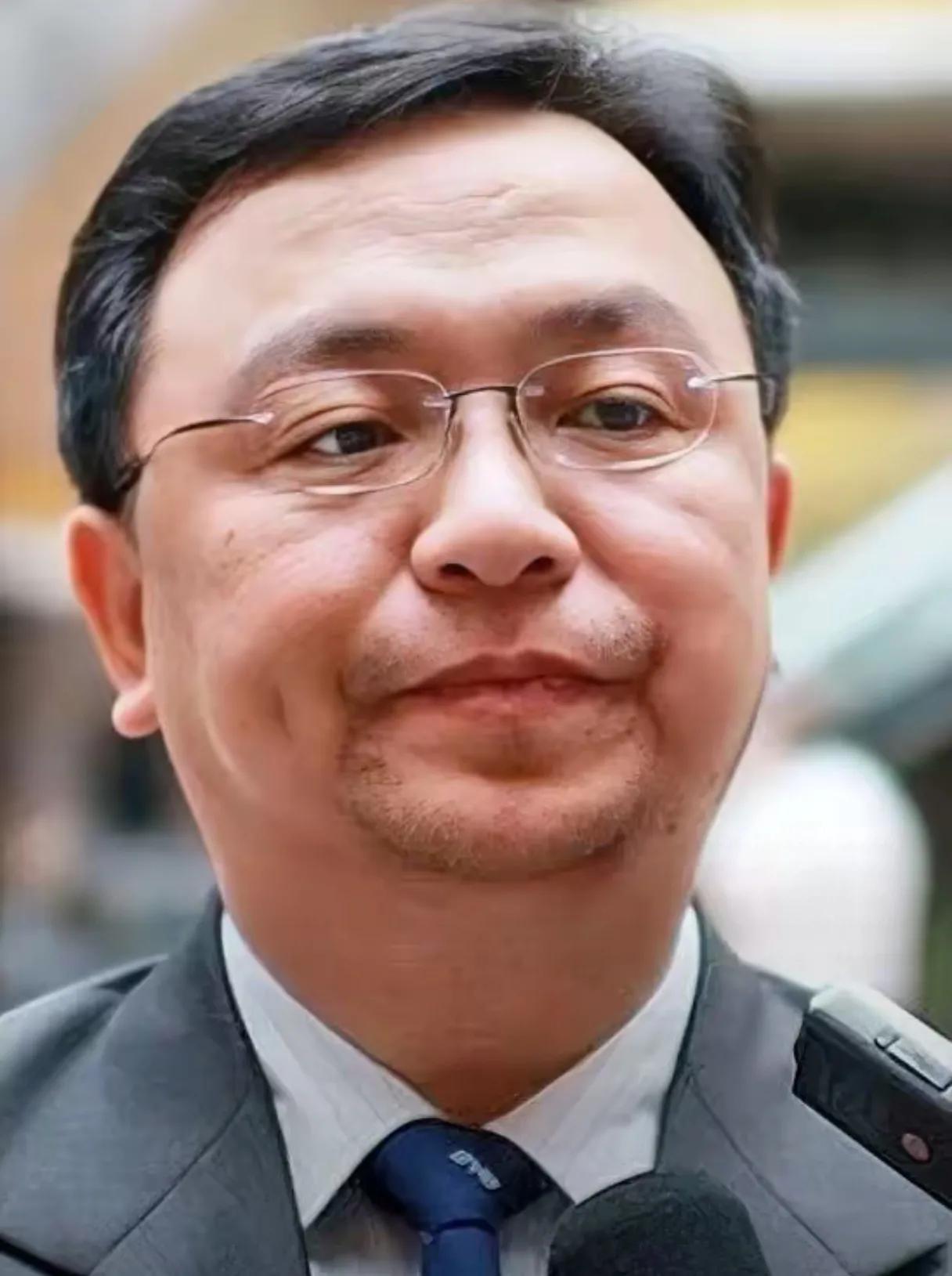 王传福：插混技术有长久价值，适合日常长期用
 
王传福觉得，插混技术可不是过渡产