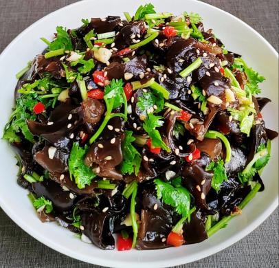 你可能认为，家常菜就是安全无害的美味，但有时候，习以为常的食物也可能带来致命的威