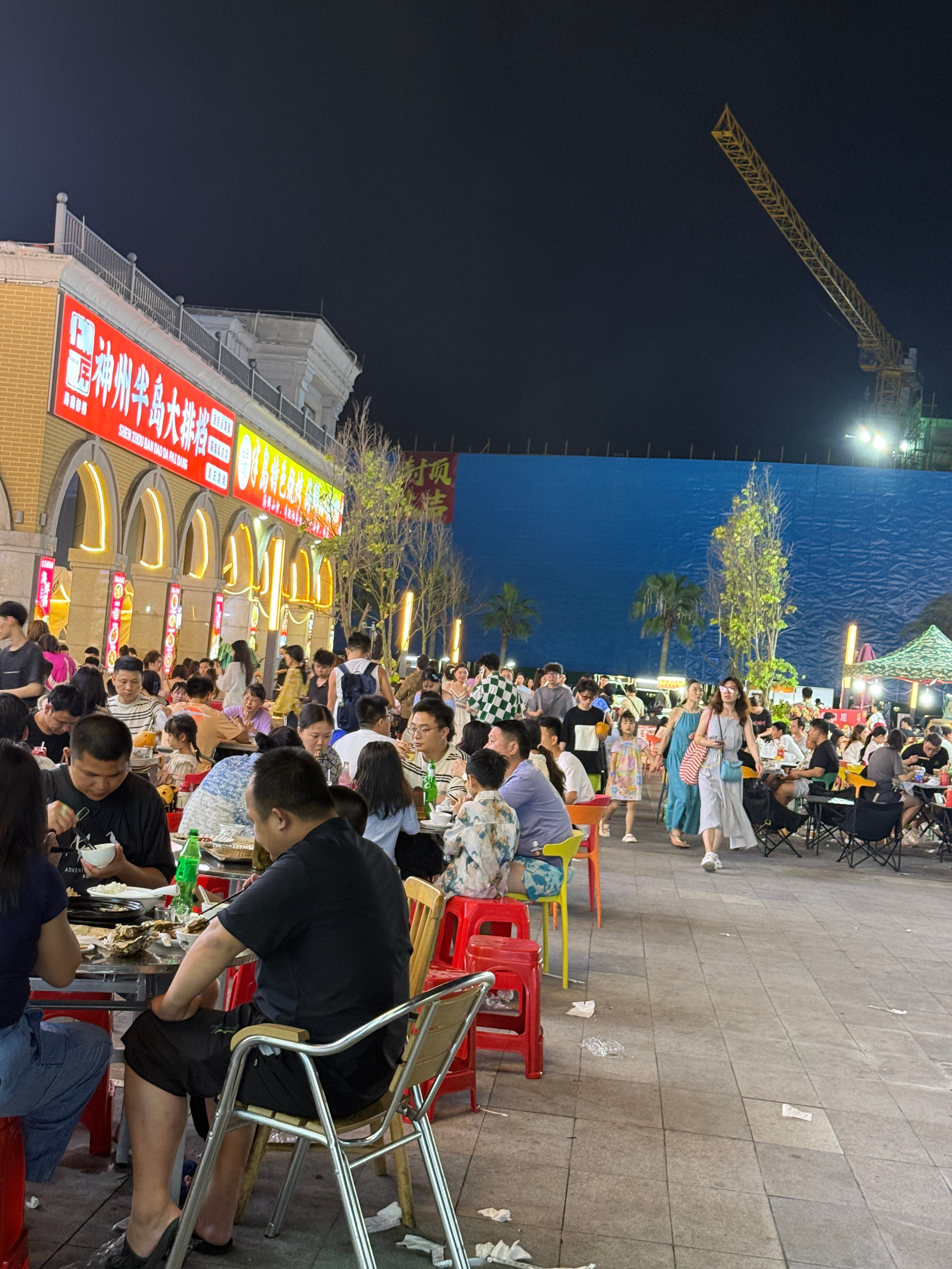 这个数据我是相信的，五一之前这里基本上空空如也，五一假期期间人满为患，点菜后的等