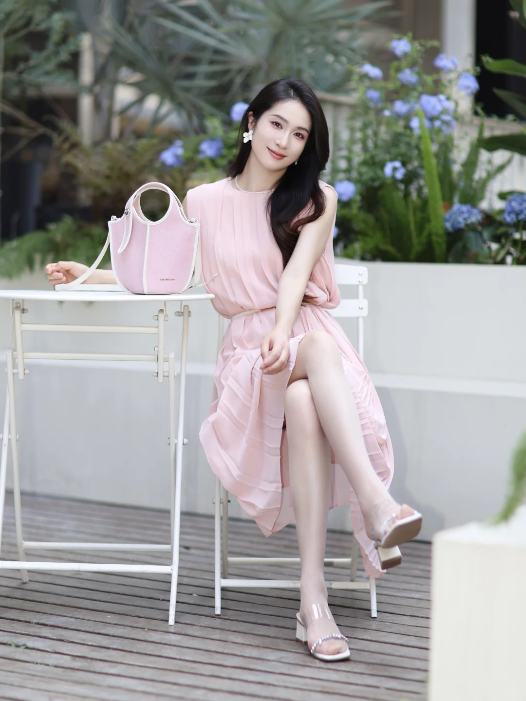 粉色连衣裙好温柔🌸