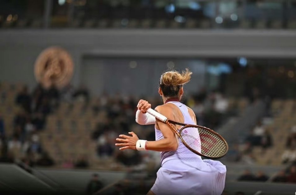 2026必须是燃的一年，碰一杯，敬我们共同的勇敢与坚持！感谢你始终以坚韧对抗挑战