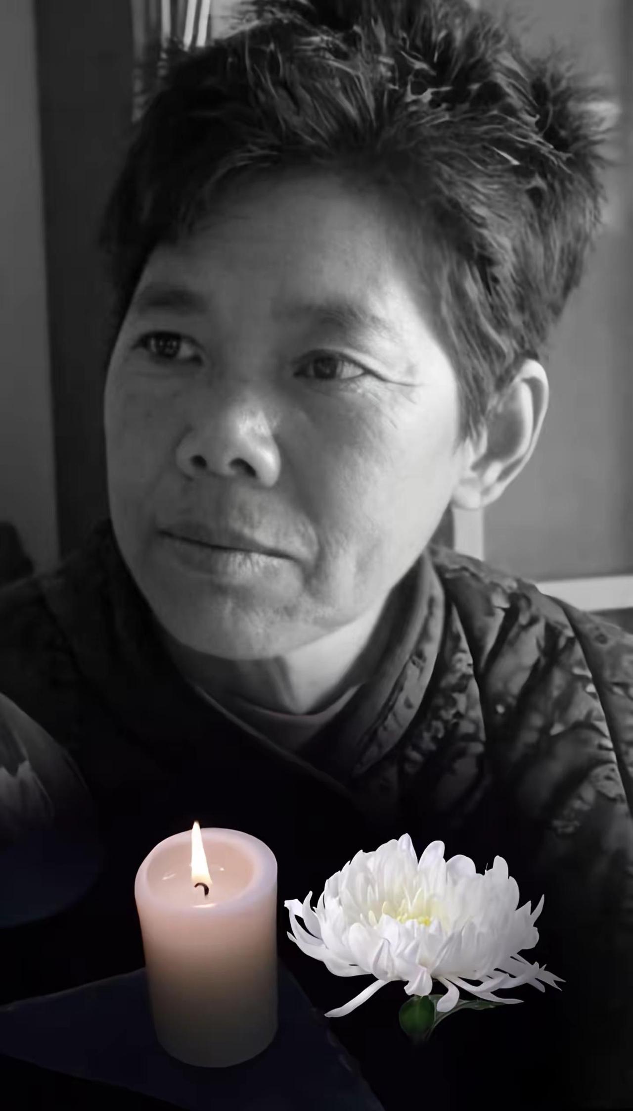 妈妈儿子好想你，妈妈我爸爸也想你了，妈妈你在那边过得好吗，妈妈儿子有好多话和你说