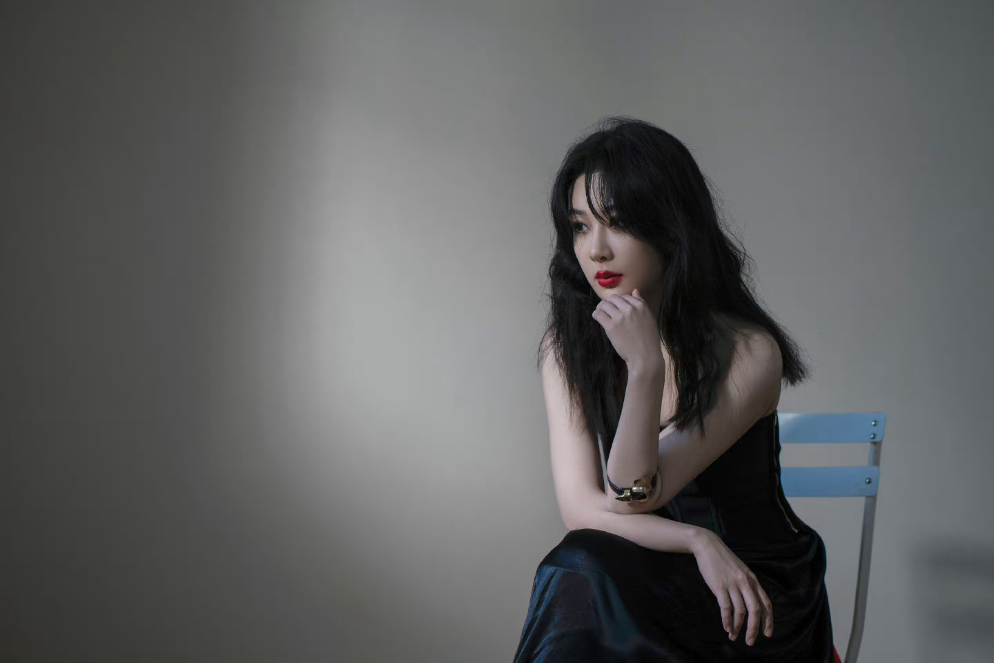  学会正视自己，既不要纠结某些恶语相向，也不要对某些赞赏得意忘形。早安， 早安