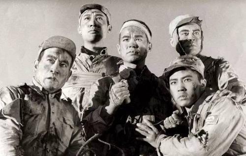 1940年，一位我军支队司令因叛变用热水烫伤脸藏匿多年，建国后最终还是被抓获吗？