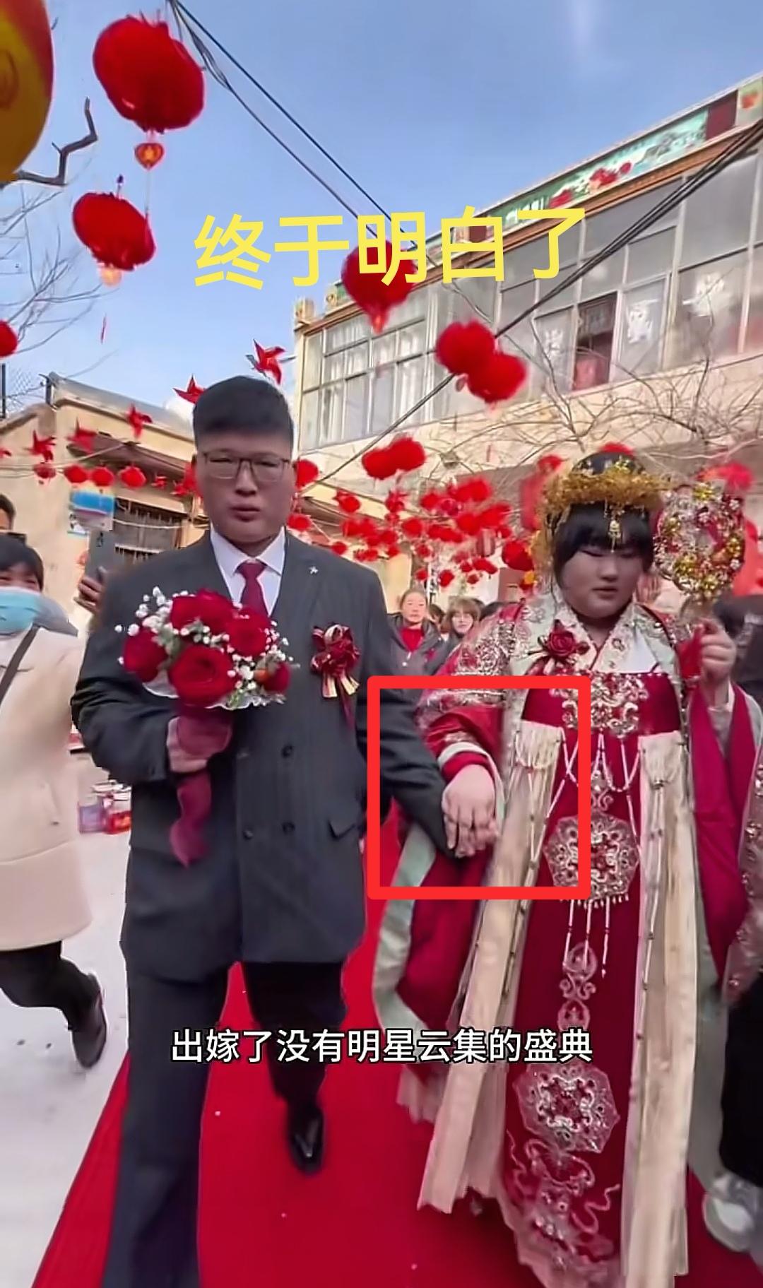 终于明白大衣哥了，女婿既不是公务员，也不是985博士，而是老实务农的邻村小伙，从