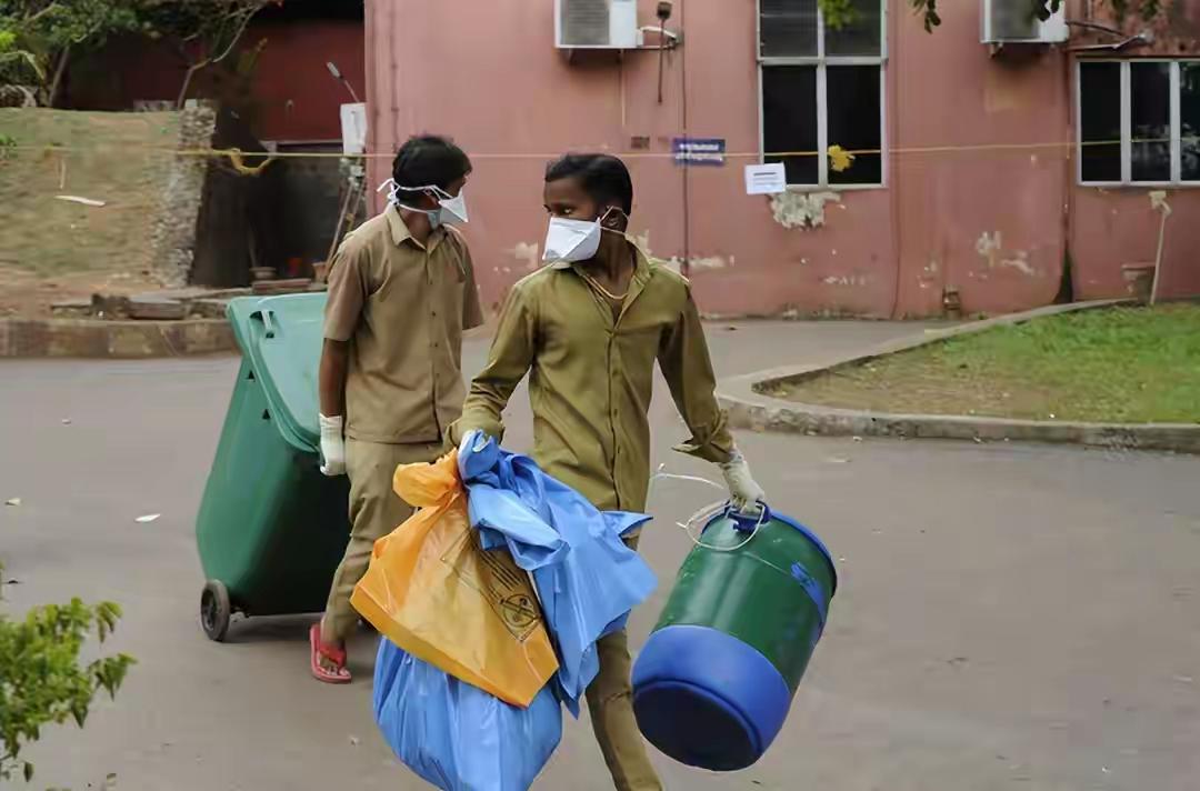 健康码做核酸，新冠刚走，尼帕病毒又来了！
   世卫组织称，尼帕病毒或引发全球大