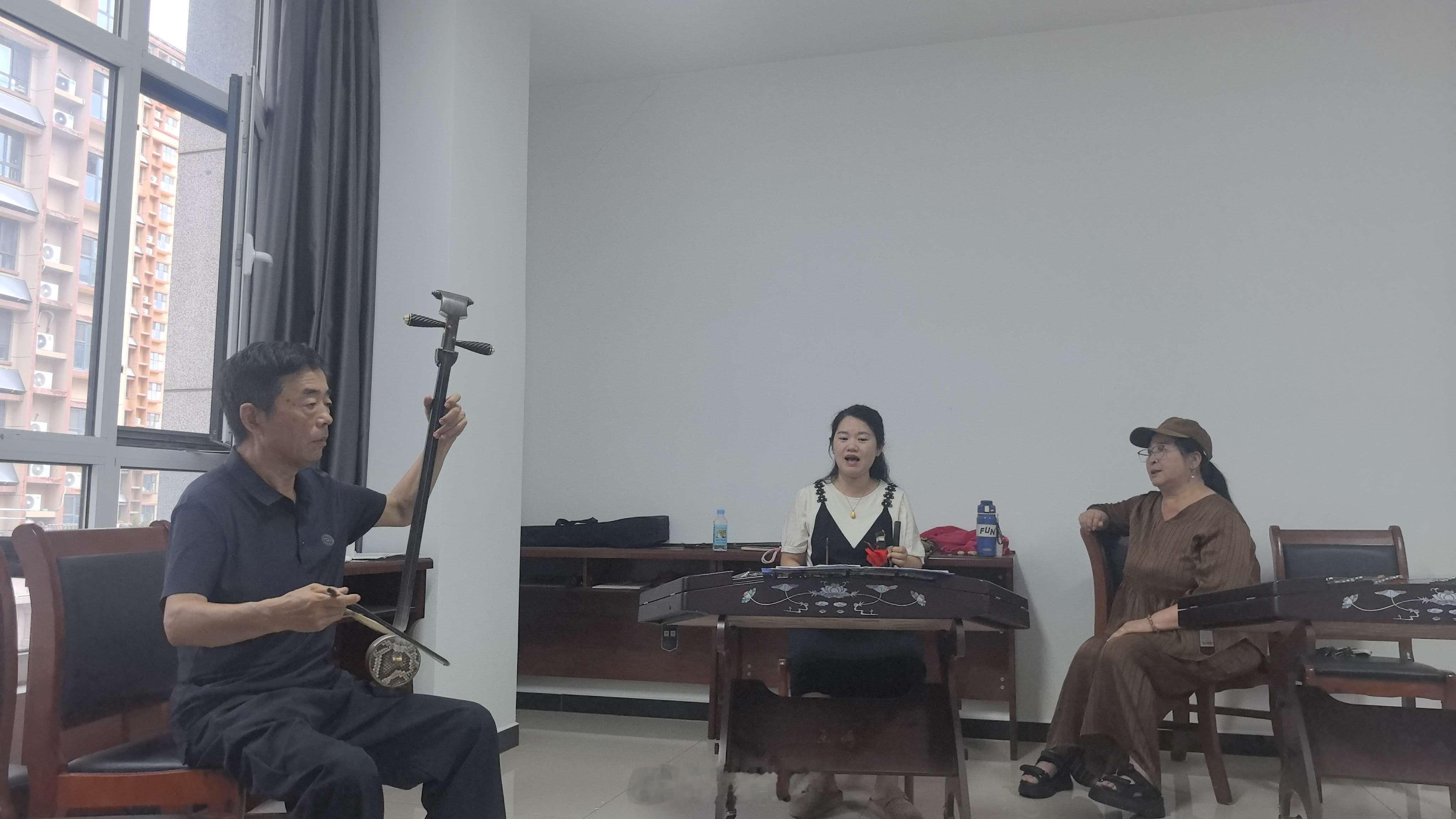 【弦歌不辍传薪火 青春赋能非遗新】  曲阜师范大学暑假社会实践  在党的二十大报