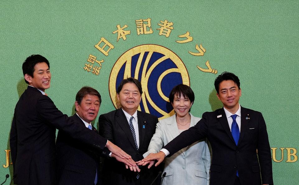 日本自民党总裁选举候选人辩论会日前在东京举行。日媒指，前经济安全保障担当相小林鹰