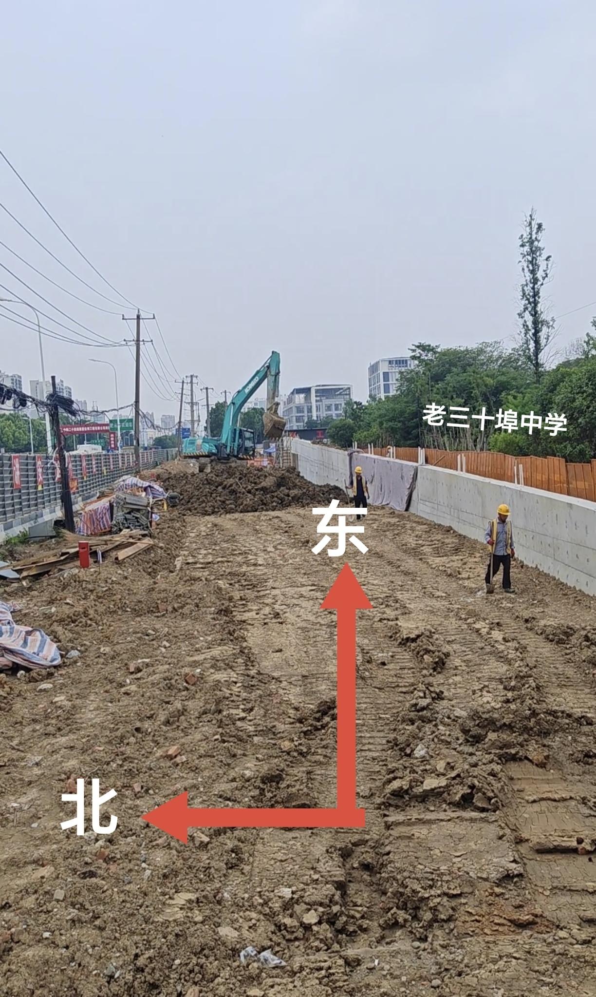 ［三十埠大桥有“动静”了］
       距离上次去三十埠大桥工地才两周，今日路