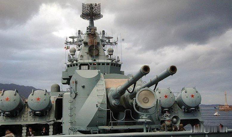 2025年12月29日，军事记者报道指出，中俄近期在台海和南千岛群岛两处举行军事