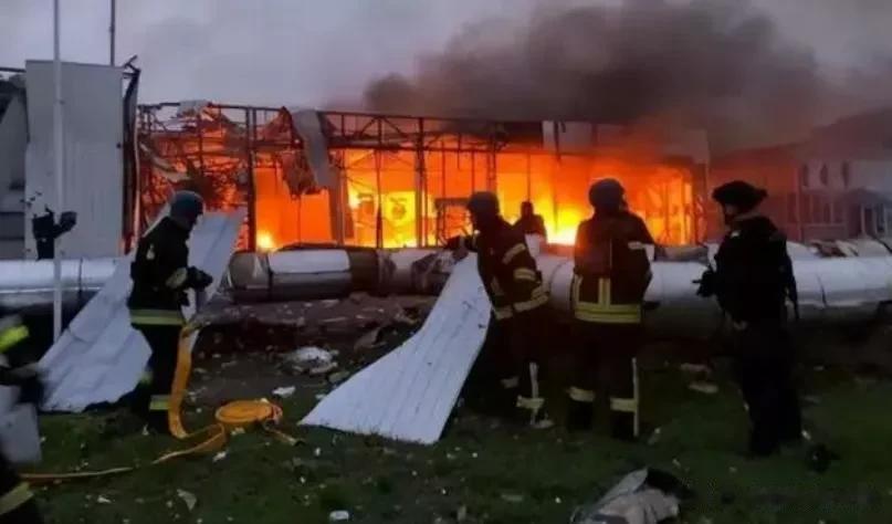 俄乌战场瞬息万变！俄罗斯加紧攻势，“泽连斯基辞职”传遍乌克兰

来源:海峡快讯
