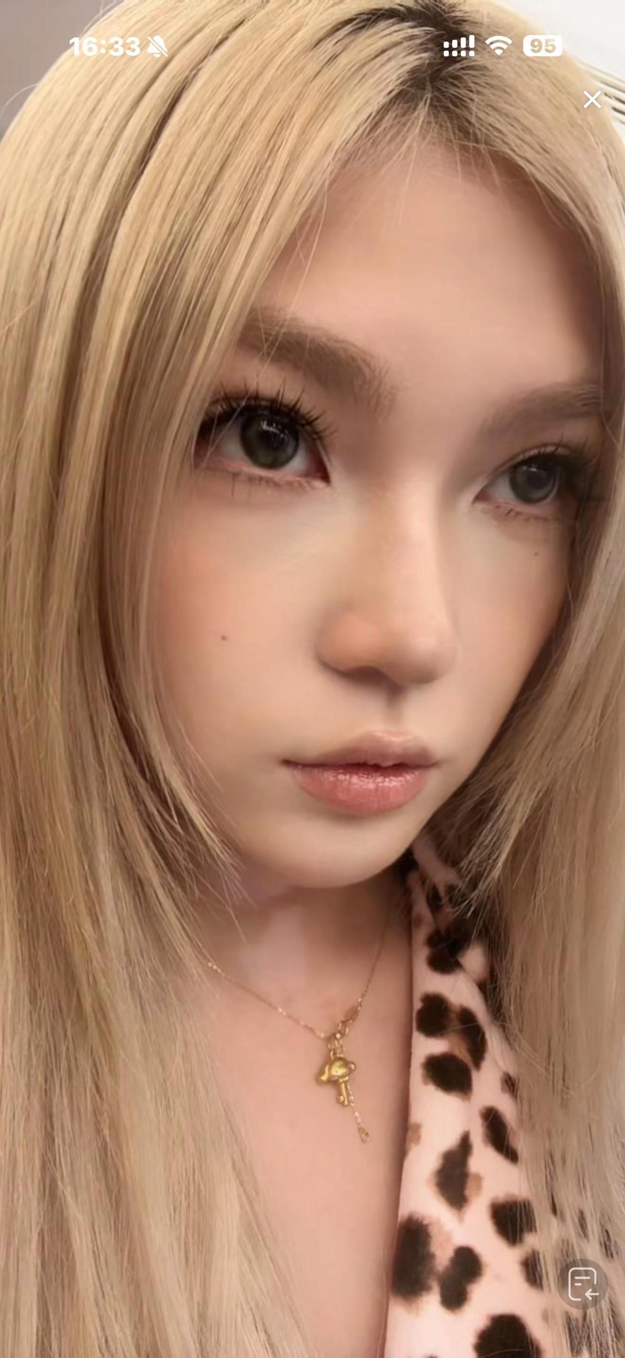 Hi小美女（吹口哨）李雨霏晚饭🥣 美的让人陶醉 美的让人窒息 美女 美女老板 