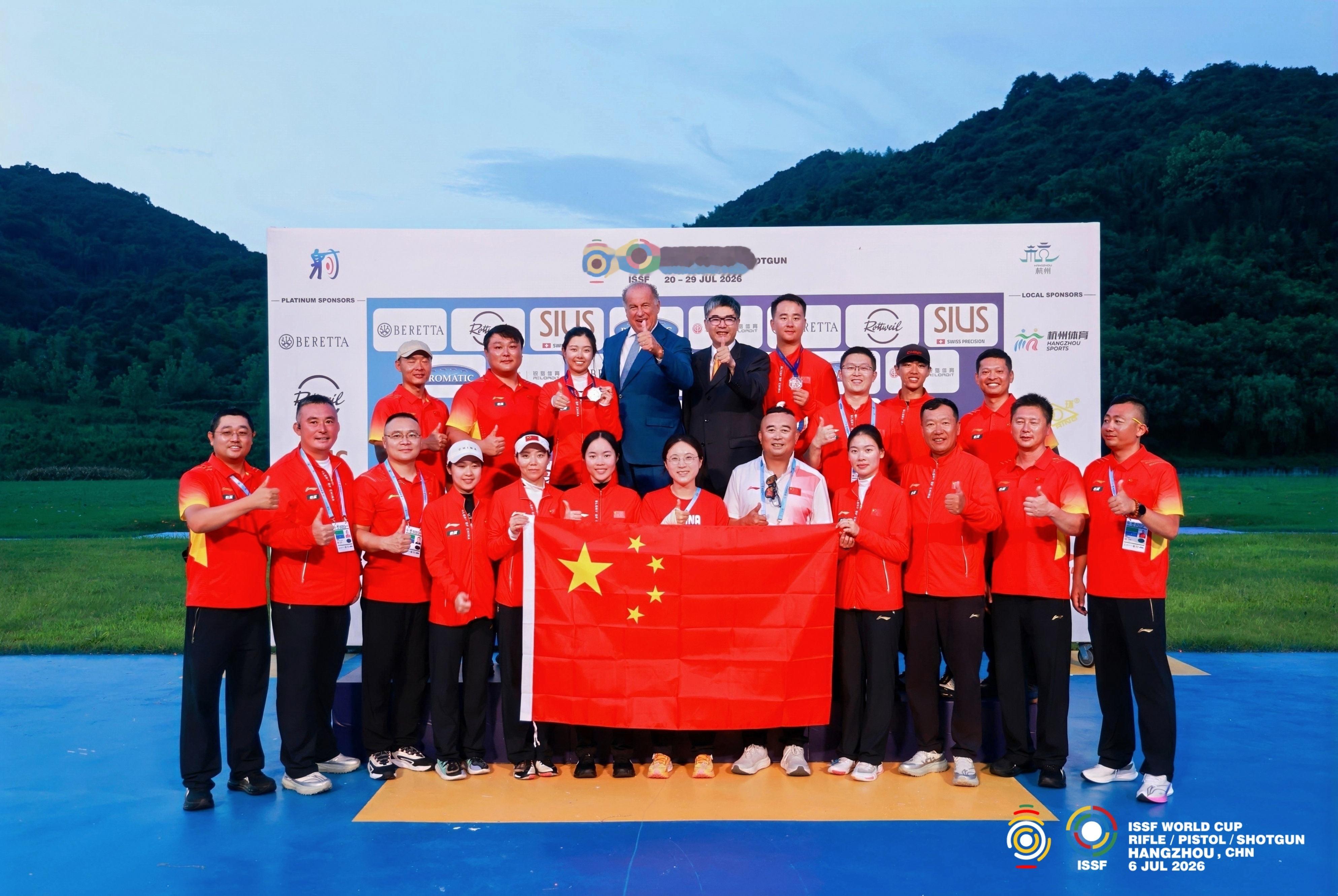 2026射击全项目世界杯中国站（杭州）男女双向飞碟颁奖仪式官方图片中国双向飞碟射