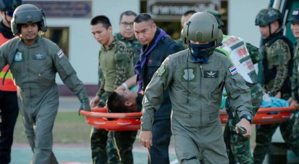 泰柬这对儿苦命鸳鸯又开始了，当地时间12月7日，泰国政府发布通报，泰柬当天在两国