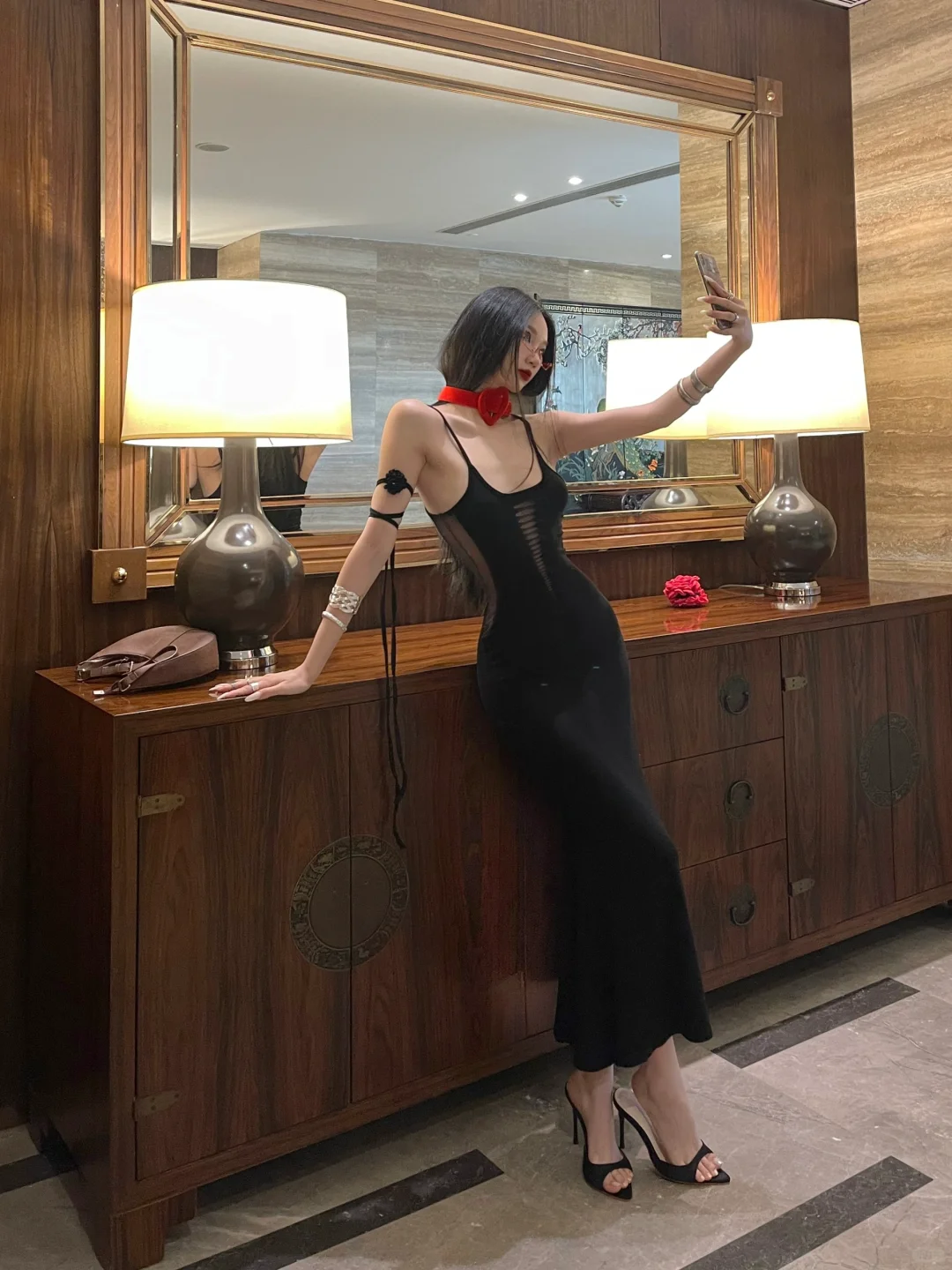 🌹🐦‍🔥💃🏻👠🥰