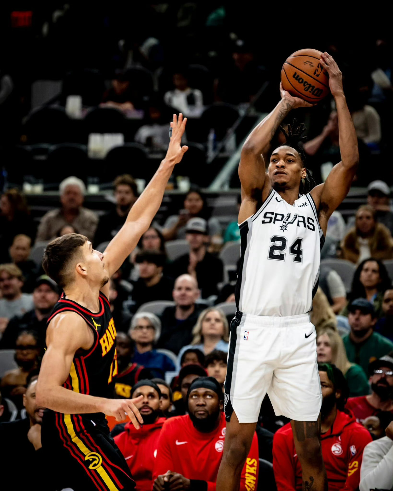 ⬜️ 比赛预告//GoSpursGo ⬛️⏰ 时间:明天9点（主场）🆚 对手: