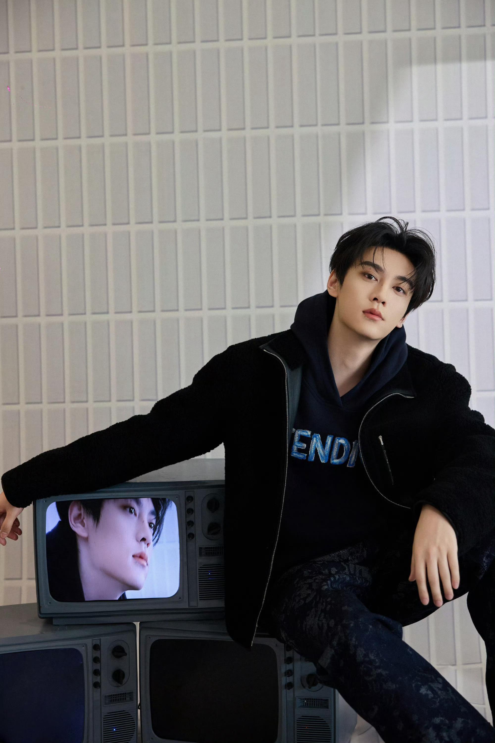 田栩宁 txn向全世界安利田栩宁 圣诞是冬的来信，而你是我的惊喜.Natale 