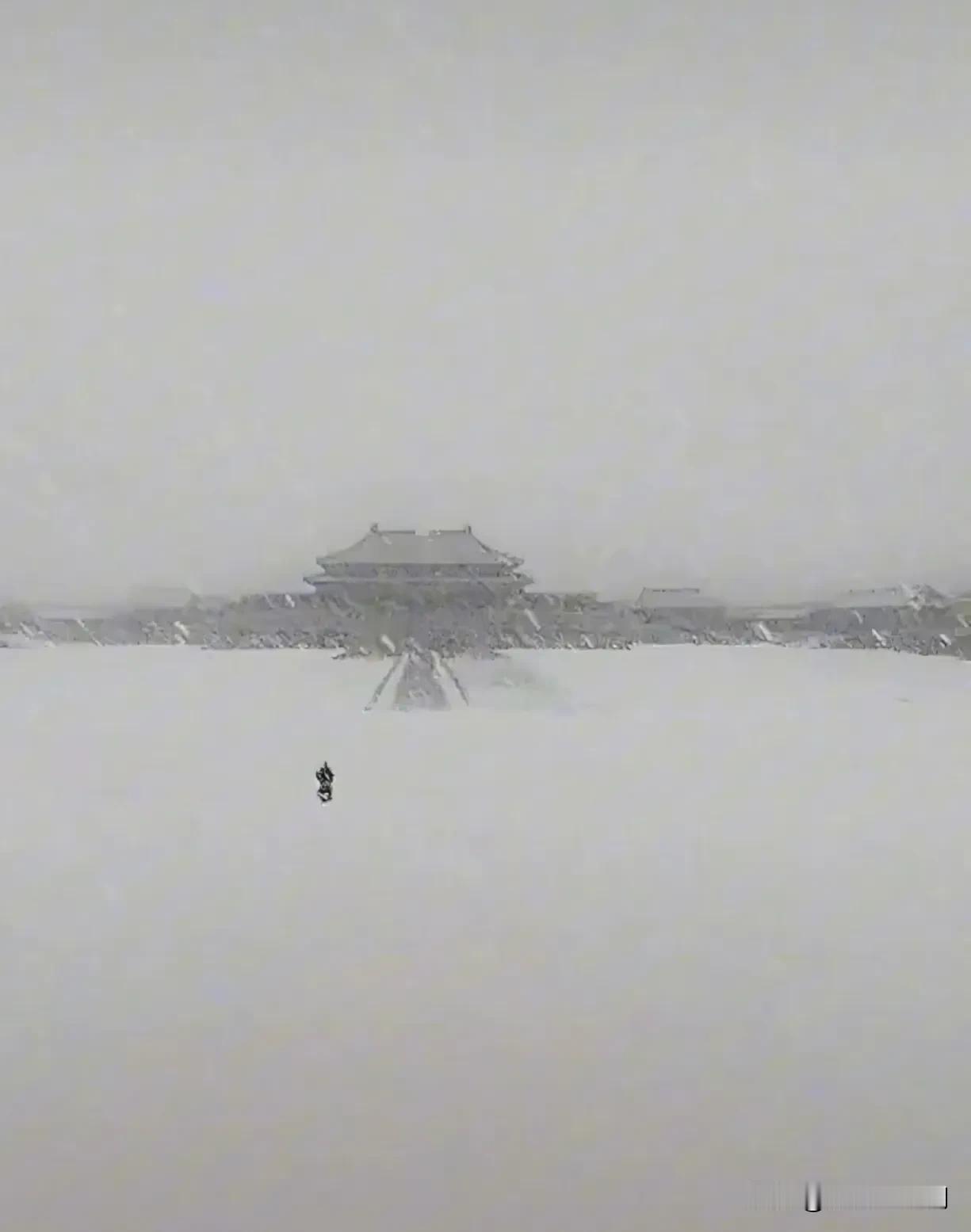 “谁言天公不好客，漫天风雪送一人”，读完当年明月的《明朝那些事儿》。会释怀很多曾