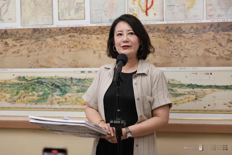 吴思瑶：蓝白卡总预算后再画大饼政见　能不能做实事？

针对国民党主席郑丽文和民众