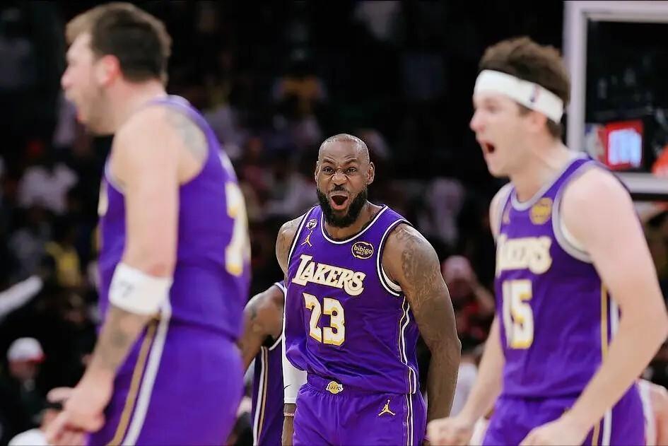 今年mvp竞争是真激烈，我感觉文班东契奇sga都有mvp实力


这三个人在赛季