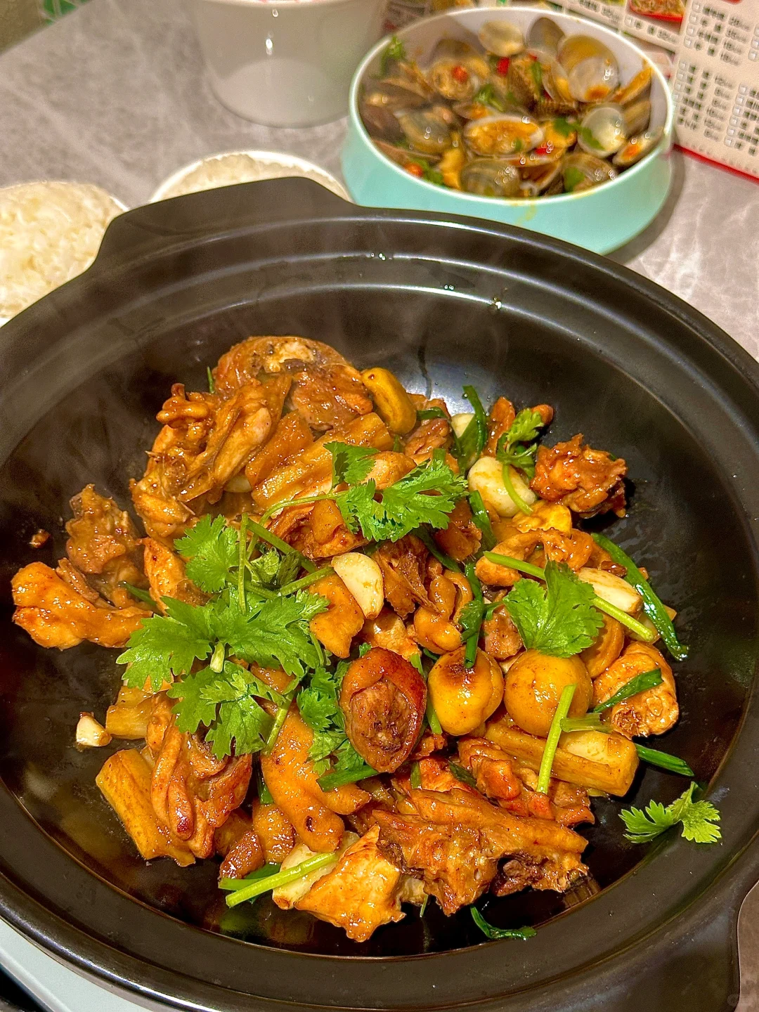 体育西必打卡岭南土鸡煲，既好吃又实惠！