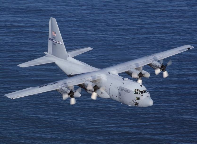 每天认识一件兵器 C-130“大力神”运输机C-130“大力神”（Hercule