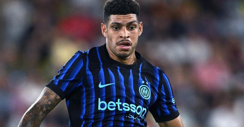 📢 米兰体育报消息：路易斯·恩里克成为取代邓弗里斯的热门人选。齐沃认为他正在成