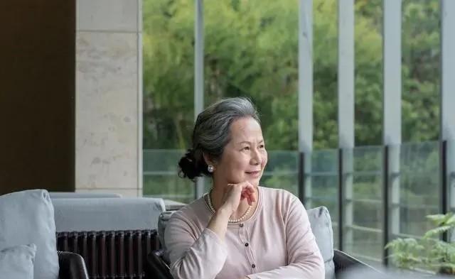 我今年57了，儿子结婚五年了，到现在还没抱上孙子。不过我不急，现在这样的日子过得