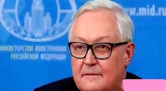 打了这么久，俄罗斯突然说：哥们，不打了。咱们签个协议，白纸黑字，保证谁也别动谁。