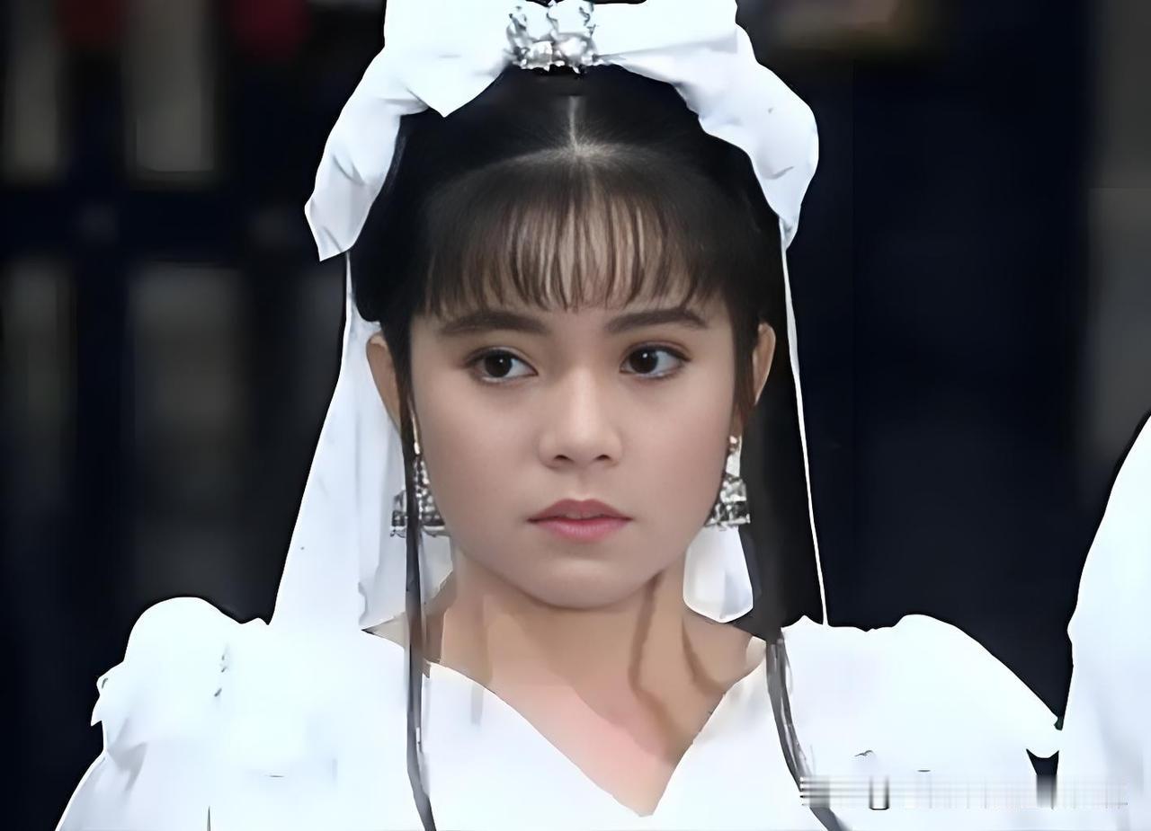古风美人榜三，93版包青天里，谁才是你心目中的第一美人呢？

我觉得是小师妹，白