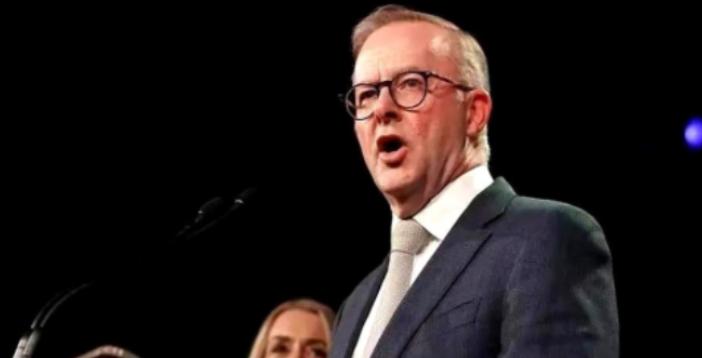 澳大利亚这变脸的速度，真是精彩！前脚刚要把达尔文港强行收归国有，后脚一封解约信就