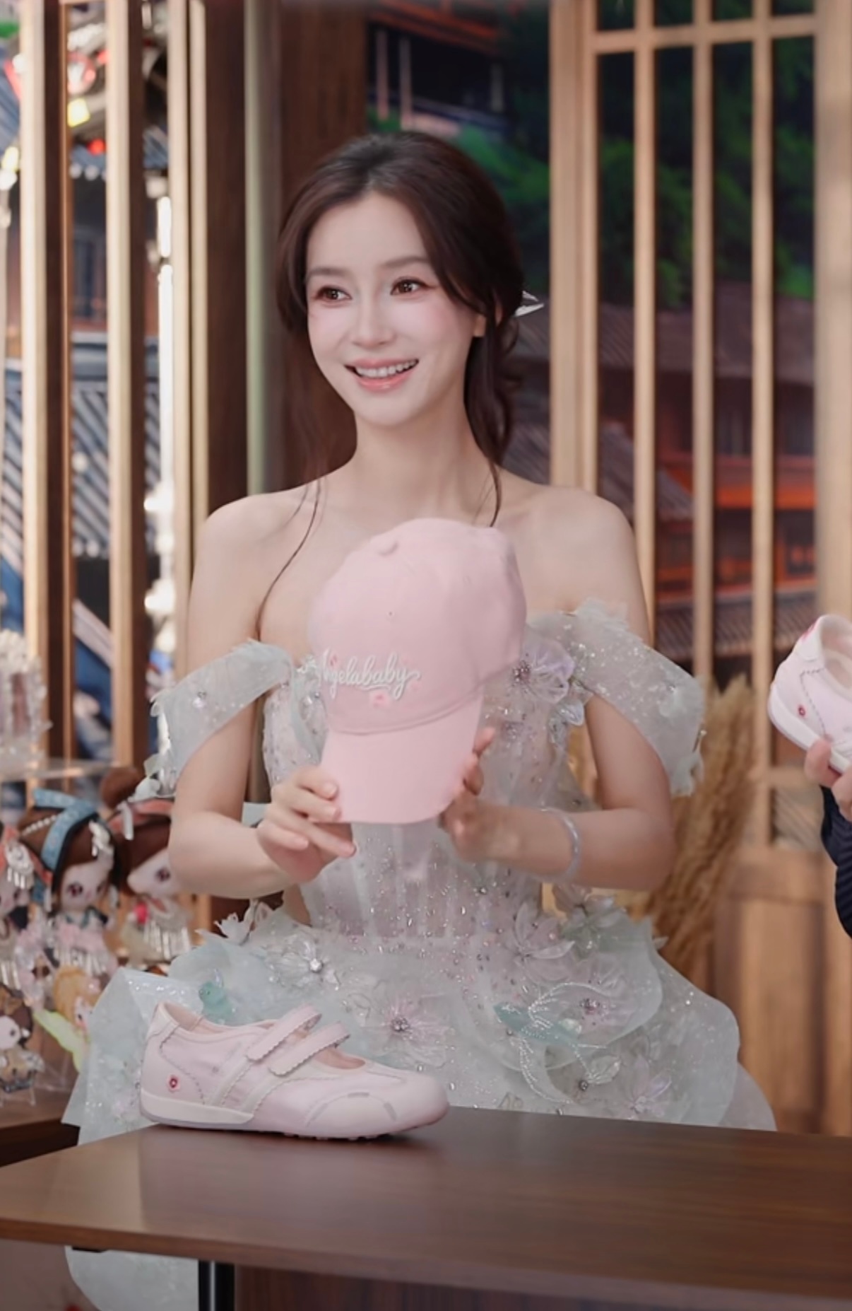 angelababy  angelababy三拾澄明七堇新荔 매일매일 조금이라
