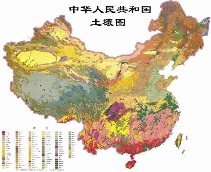 我国土壤分类及分布示意图
1、土壤可以分为砂质土、黏质土、壤土三种类型。
2、中