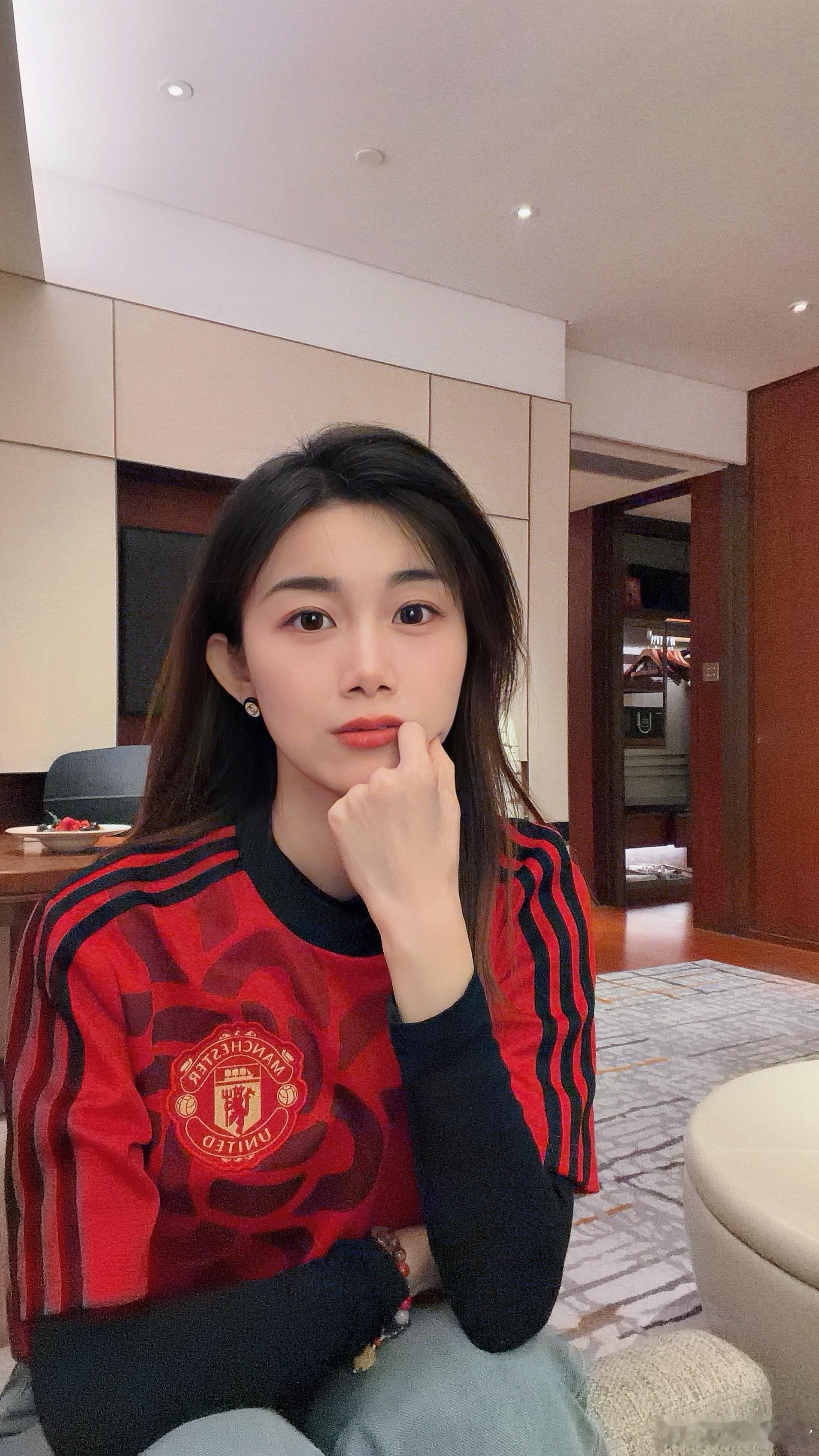 跨年夜得穿中国结！大家新年快乐2026新年贺词金句新年贺词桐话绿茵