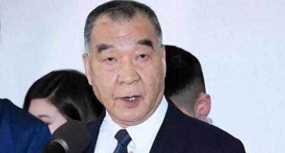 你要打多久我就陪多久！只要大陆战机敢越线，台军就开第1枪击落。邱国正一边大声宣称