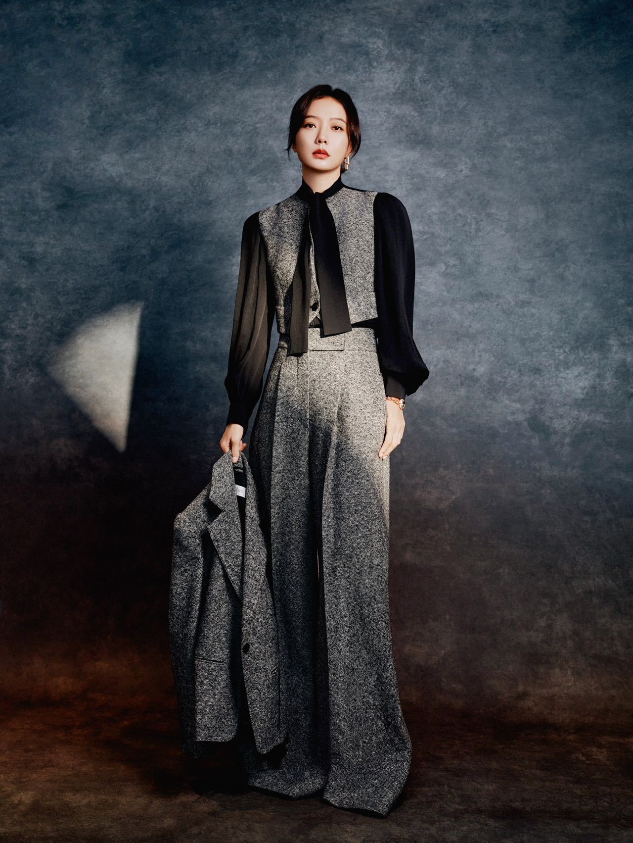 ，这次以金牌制片人评审团的身份来挖掘新作品，不管是演员还是制片都能感受到姐姐的真