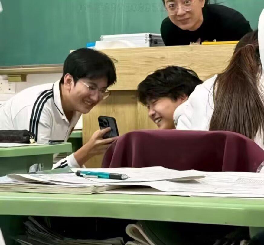4371你凝视深渊的时候深渊也在凝视你 