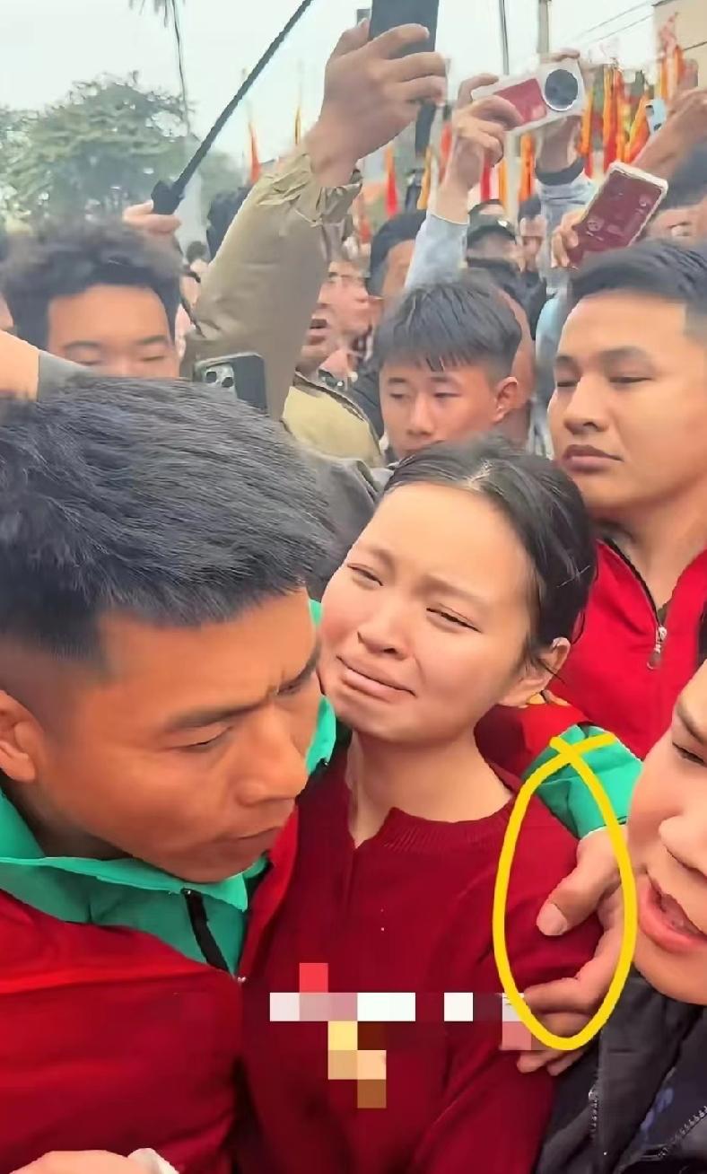 小妈祖火了四年，网友天天编她家亲戚，真有这事吗？。

最近网上老说小妈祖有个绿衣