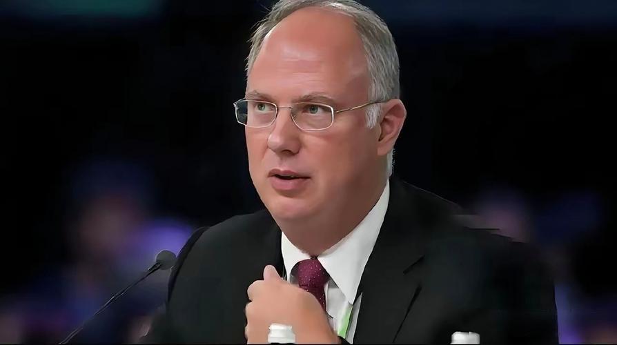 俄罗斯从未停止过对乌克兰基础设施的袭击，也不能要求乌克兰单方面停止对俄罗斯能源设