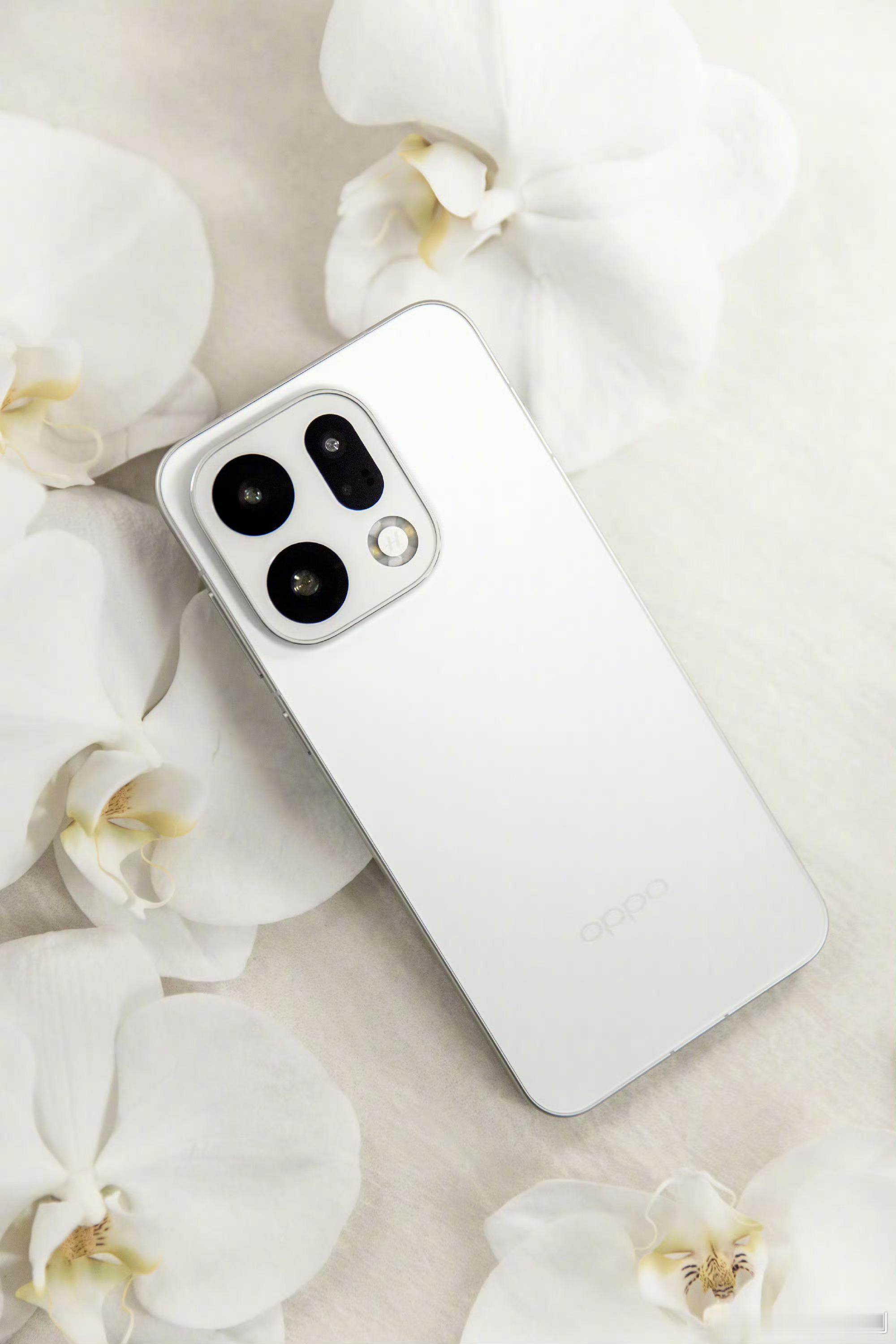 OPPO Find X9「霜白」绒纱工艺还是太精致了！！[笑而不语][笑而不语]