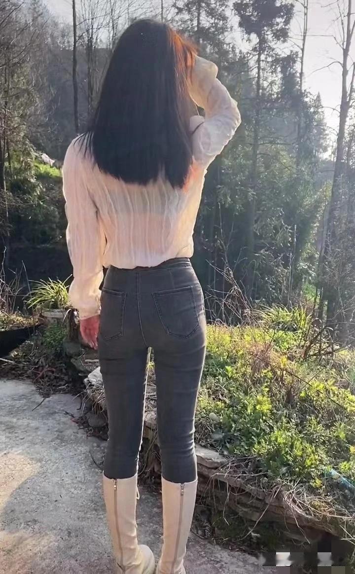 这身材不错吧