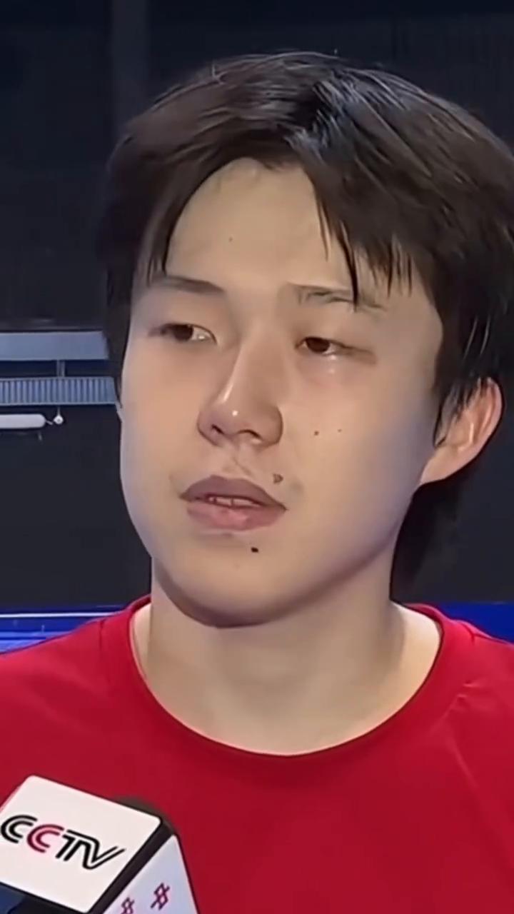 王楚钦说：孤注一掷，背水一战。
我觉得我们也作为一个挑战者去冲击冠军，不可能去努