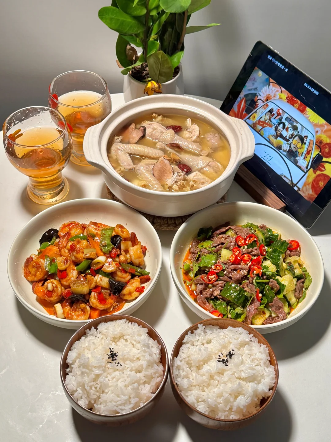 二人食晚餐❣️今天吃莫氏鸡汤 鱼香虾球