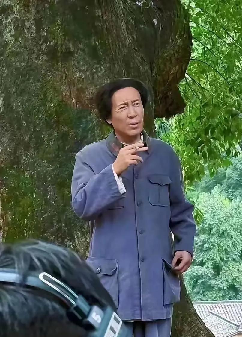 于和伟这个伟人的扮相，你给他打几分？

新剧《伟大的长征》近期开拍，伟人毛泽东这